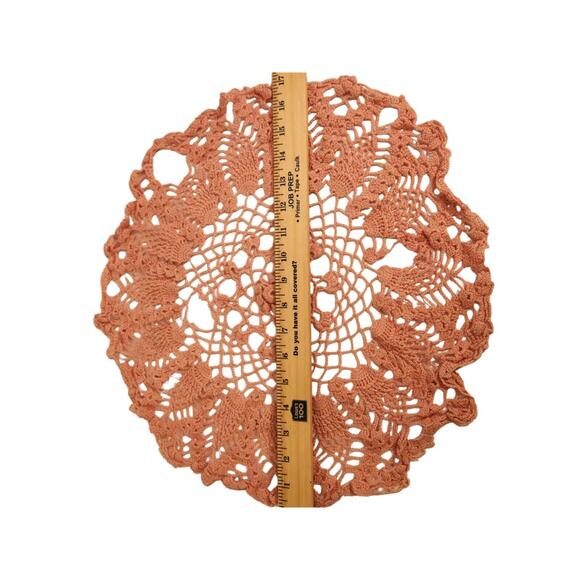 VTG HAND CROCHETED XL 17" MAUVE DOILY PINK FLOWER END TABLE COFFEE TABLE DRESSER - Picture 5 of 5